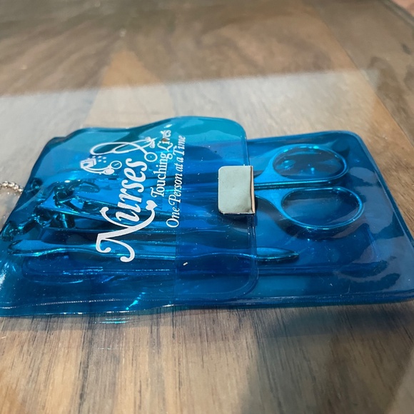 New Nurse-Themed Nail Manicure Travel Kit - Picture 3 of 10